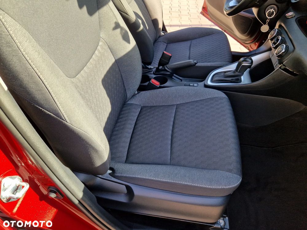 Toyota Yaris ver-1-5-vvt--i-comfort - 24