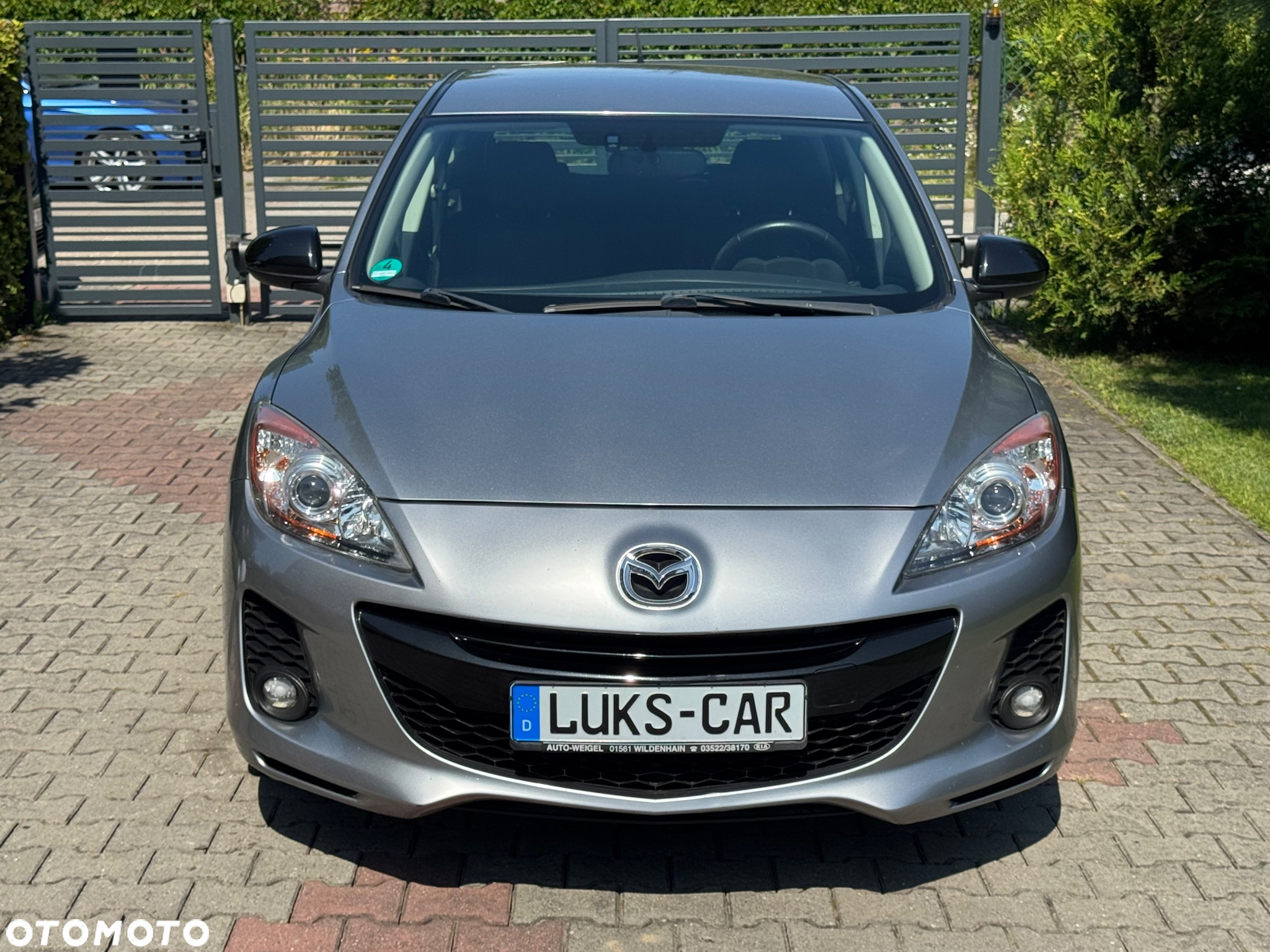 Mazda 3 1.6 Exclusive + - 12