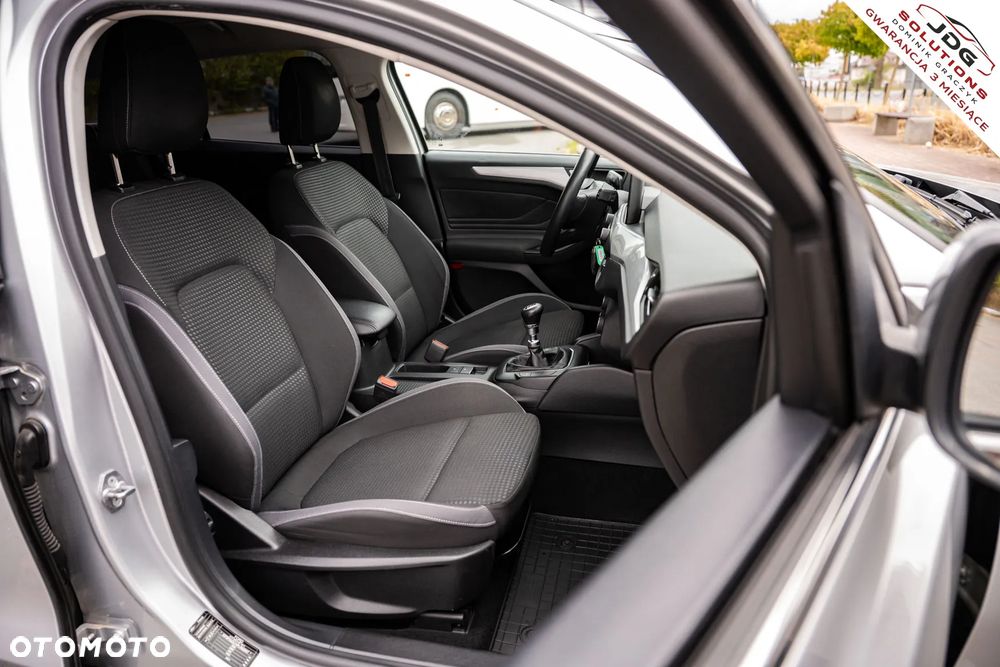 Ford Focus 1.0 EcoBoost Trend - 28