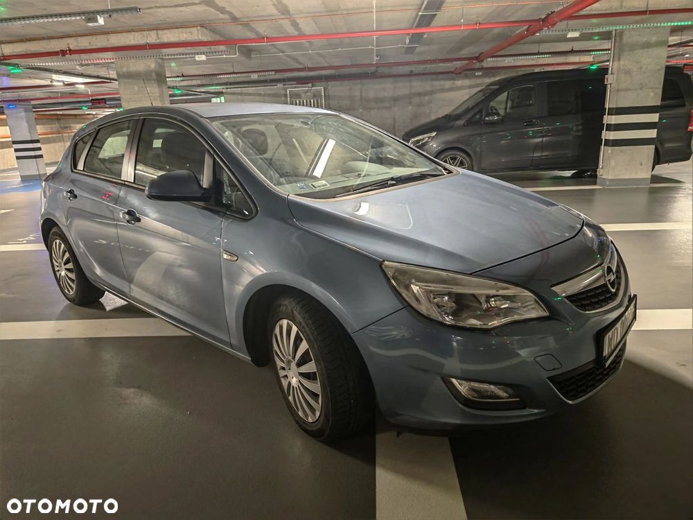 Opel Astra 1.6 Edition 150 - 1