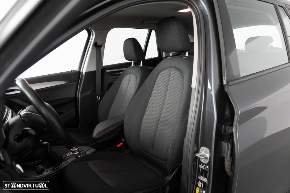 BMW X1 25 e xDrive Corporate Edition - 10