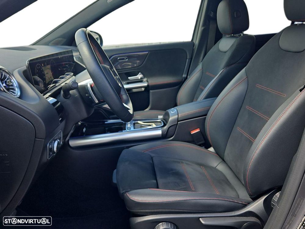 Mercedes-Benz GLA 180 d AMG Line - 15