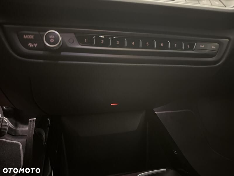 BMW Seria 1 118i - 17