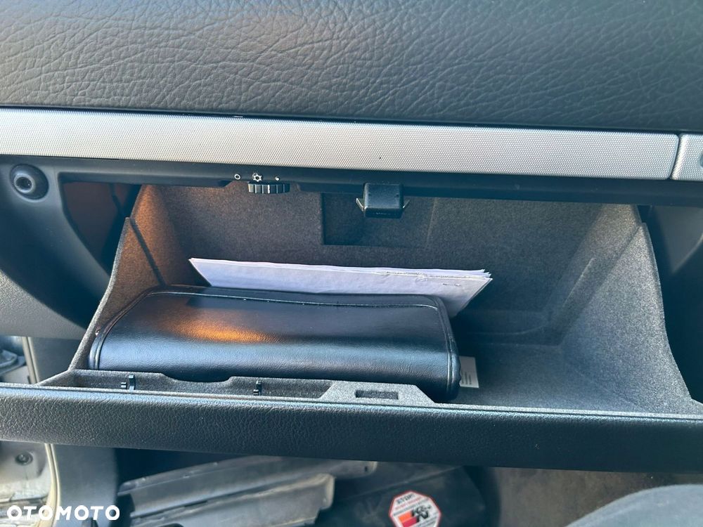 SCHOWEK PASAŻERA + ZAMEK PORSCHE CAYENNE  I 02-10R - 4