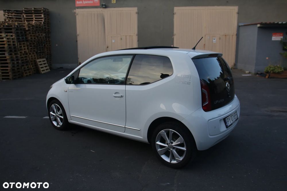 Volkswagen up! - 19