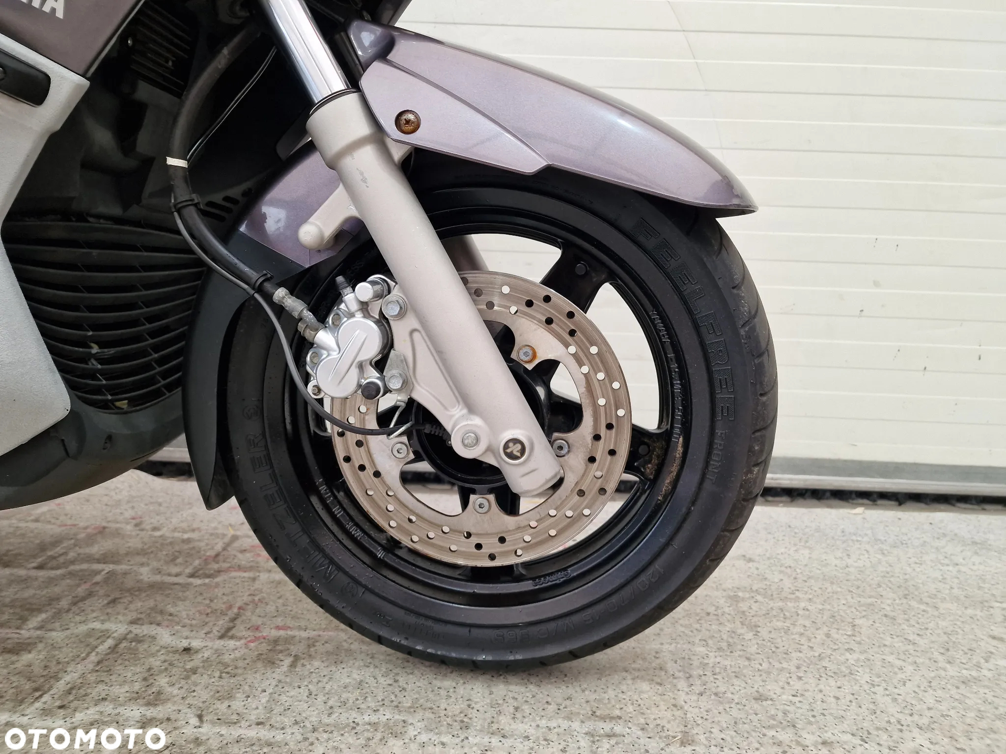 Yamaha X-max - 23