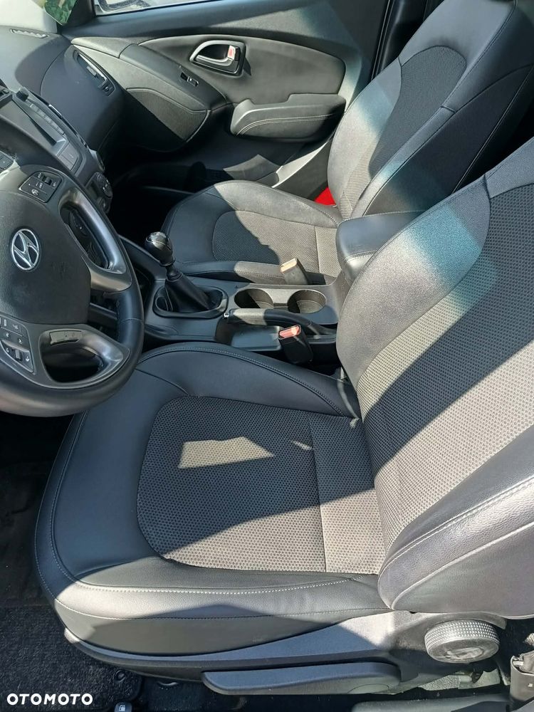 Hyundai ix35 1.6 2WD blue Comfort - 15