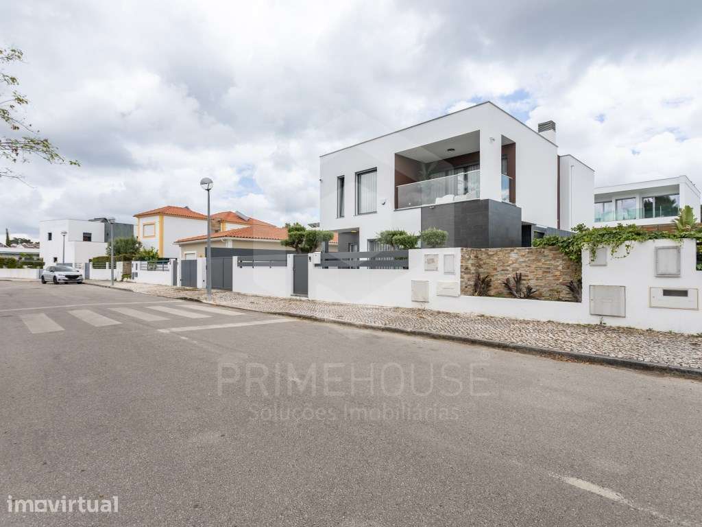 Moradia T4 exclusiva em Azeitão com piscina, um refúgio de luxo e t... - Grande imagem: 3/51