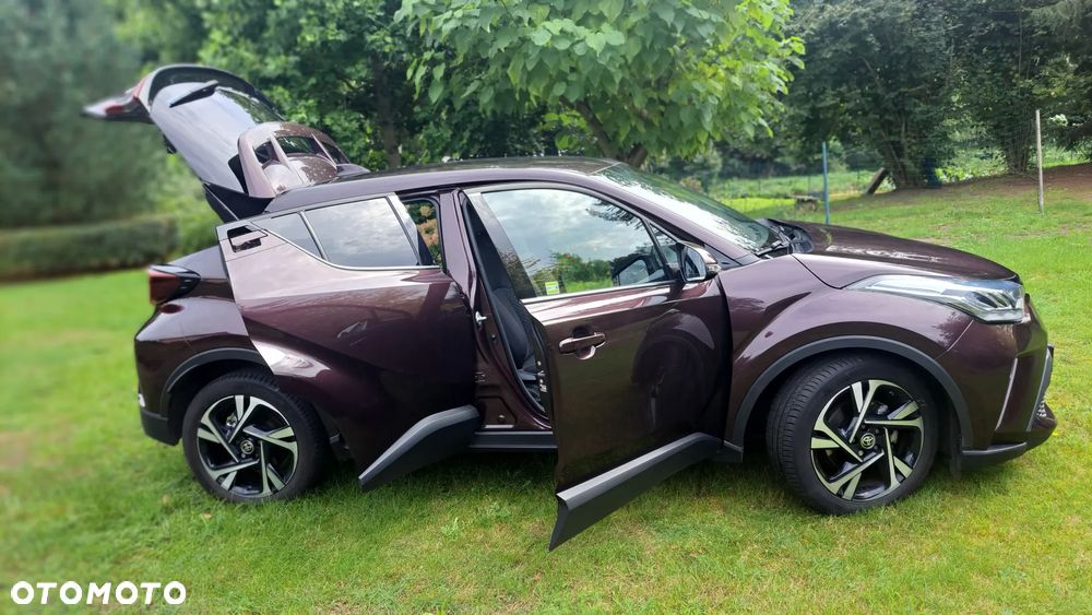 Toyota C-Hr 2022 photo 2