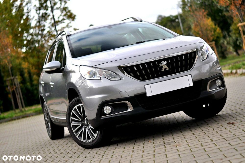 Peugeot 2008 1.2 Pure Tech Active S&S - 29
