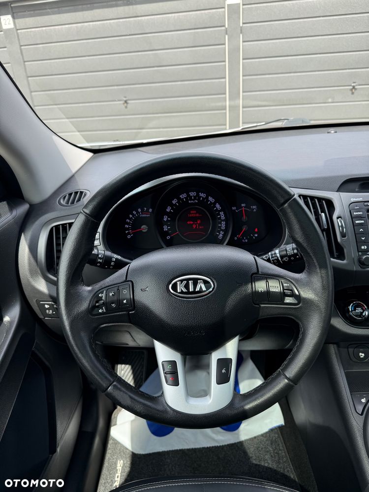 Kia Sportage 2.0 CVVT 4WD Vision - 27