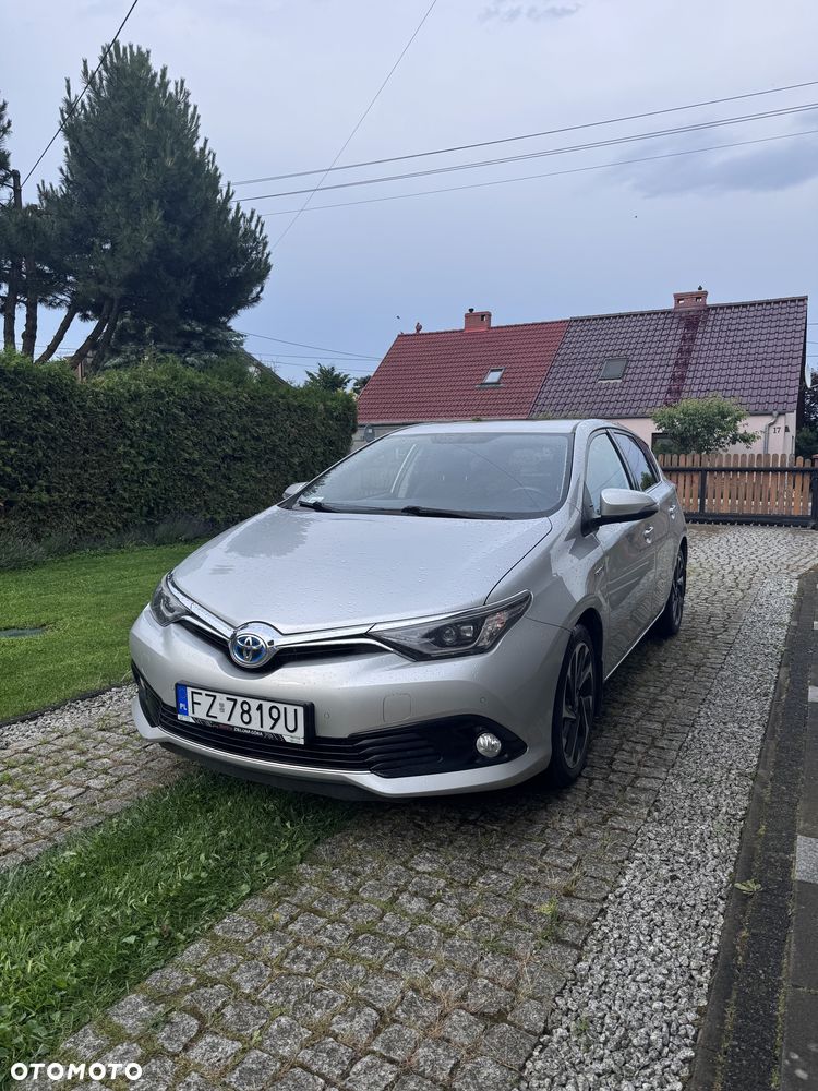 Toyota Auris Hybrid 135 Comfort - 2