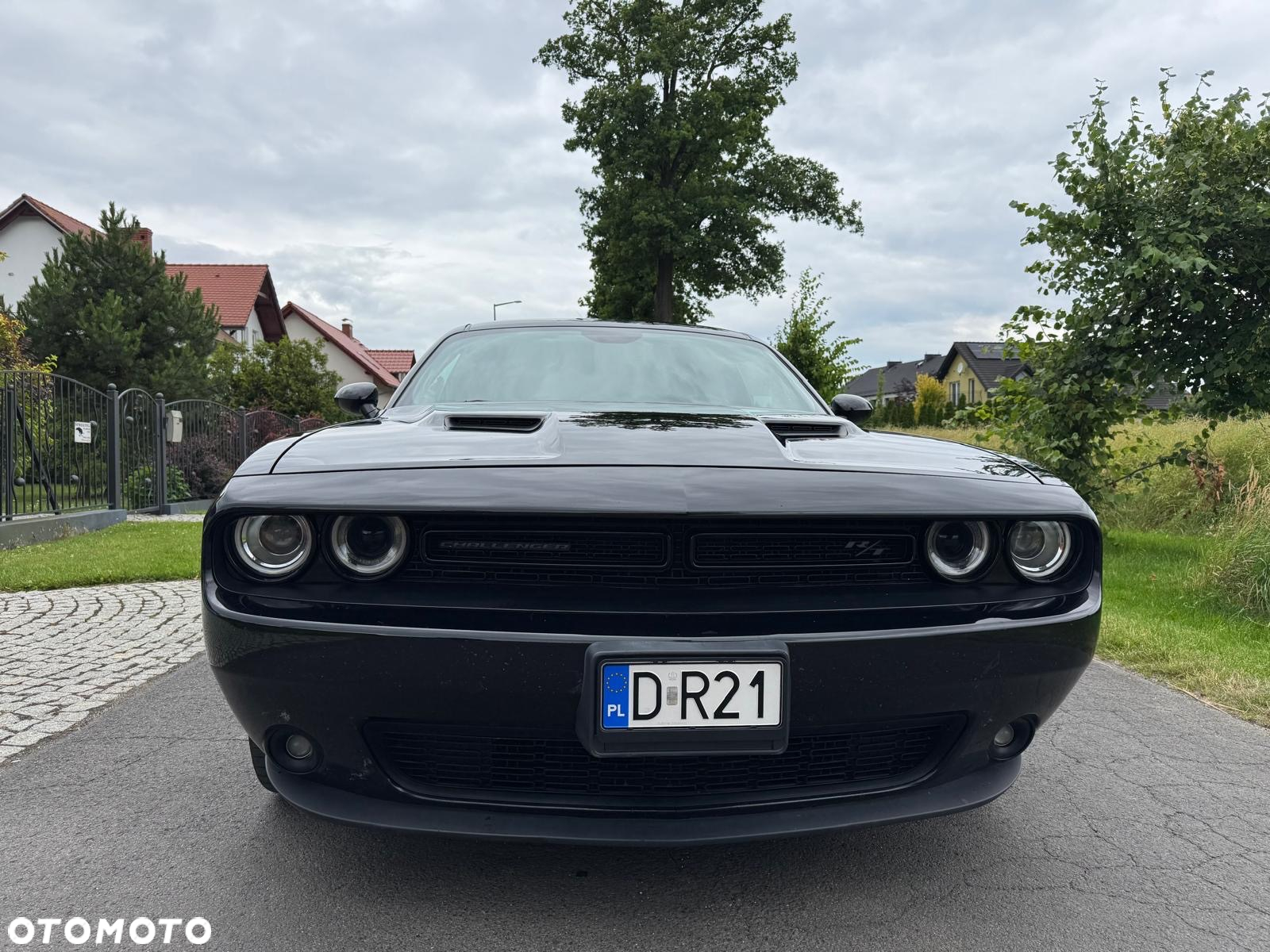 Dodge Challenger - 2
