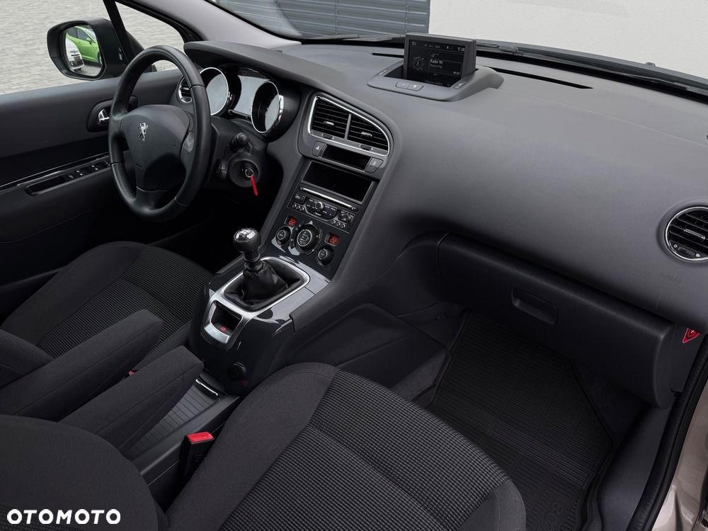 Peugeot 5008 1.6 HDi Active - 26