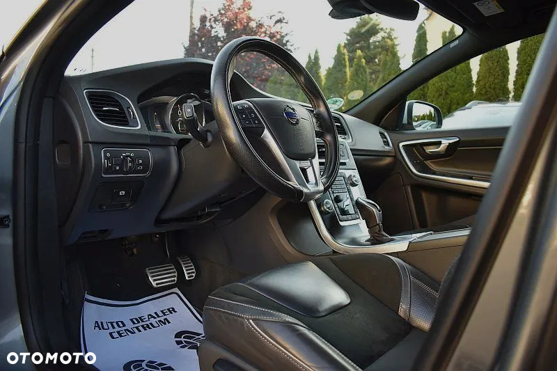 Volvo S60 D3 Drive-E R-Design Momentum - 9