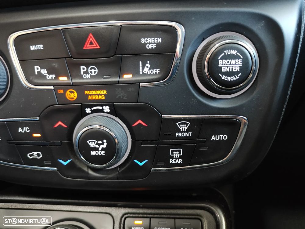 Jeep Compass 1.3 TG Limited - 36