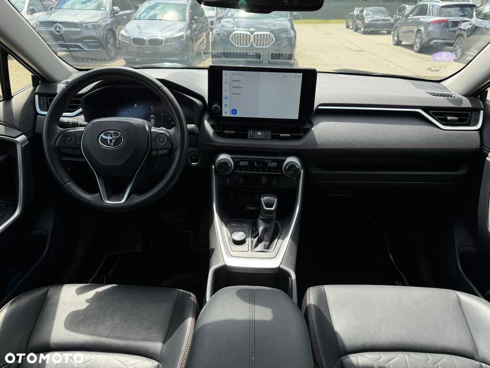 Toyota RAV4 - 9