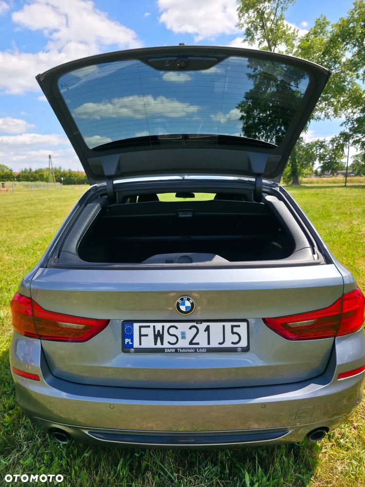 BMW Seria 5 520d Touring Sport Line - 15