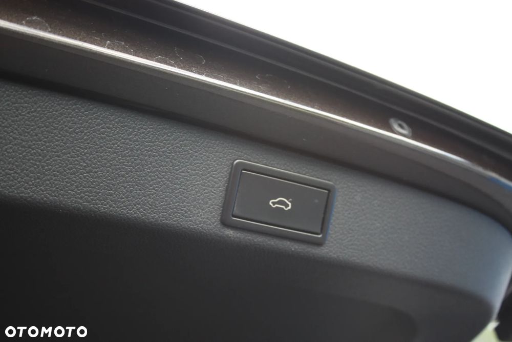 Skoda Superb 2.0 TDI 4x4 L&K DSG - 17
