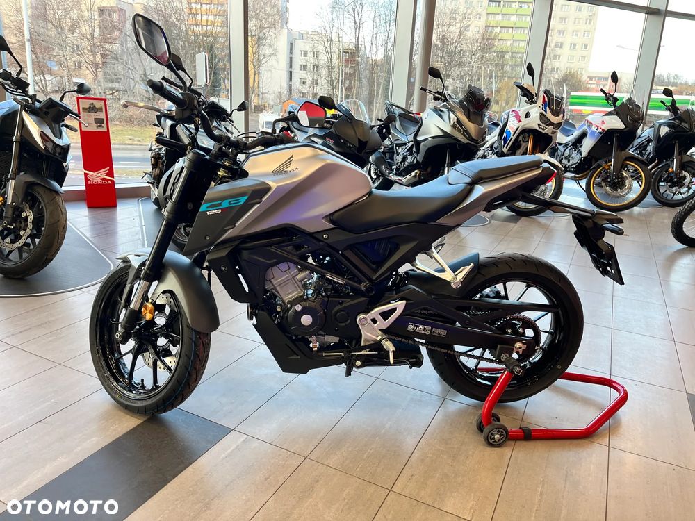 Honda CB - 10