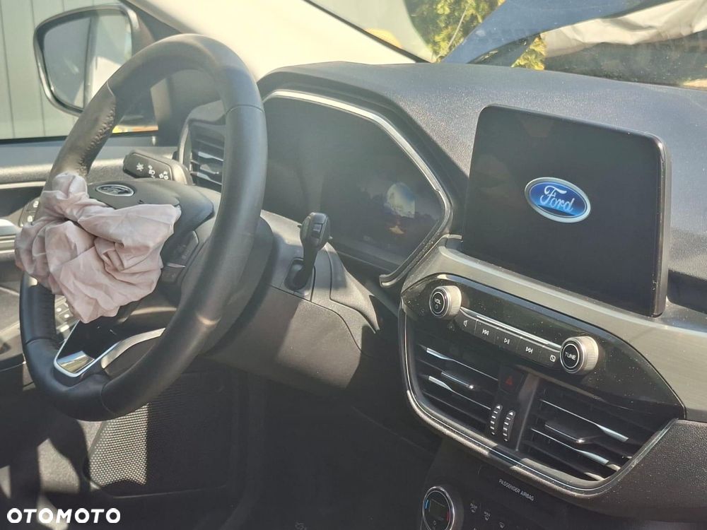 Ford Kuga 2.5 FHEV FWD Titanium X - 13