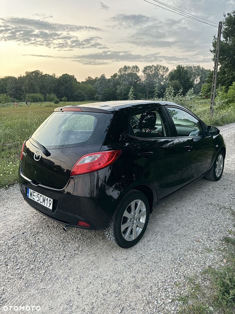 Mazda 2 - 4