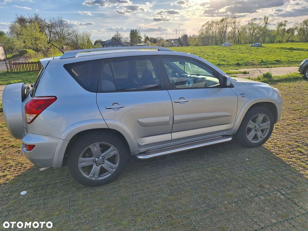 Toyota RAV4 2.2 D-CAT X - 12