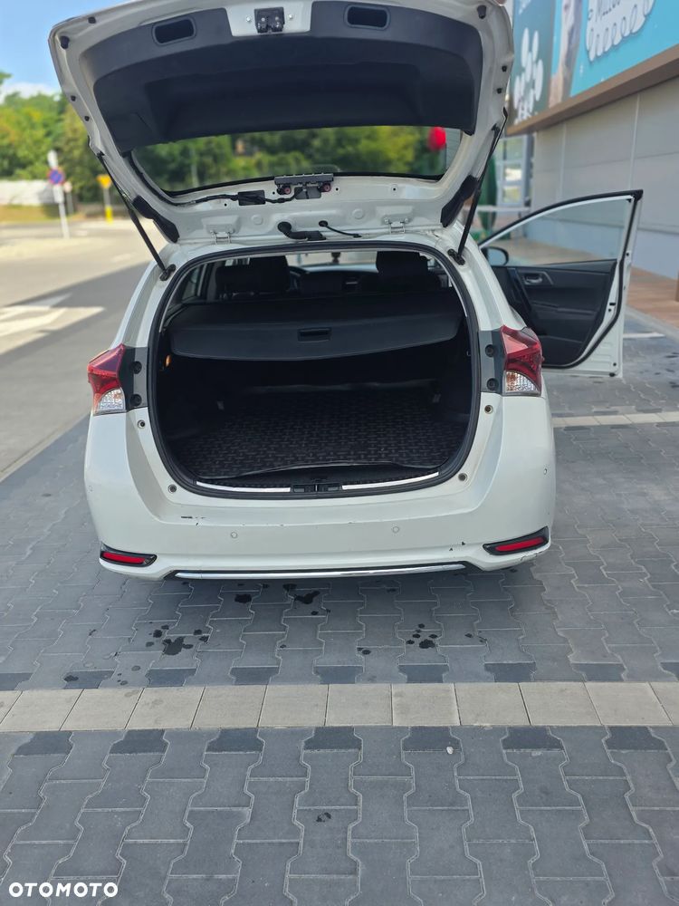 Toyota Auris ver-hybrid-135-premium - 6