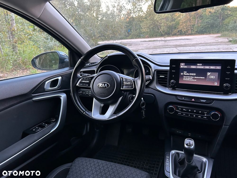 Kia XCeed 1.4 T-GDI M - 16