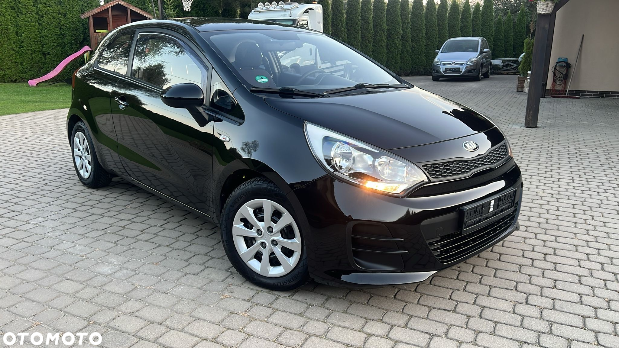 Kia Rio 1.2 L - 2