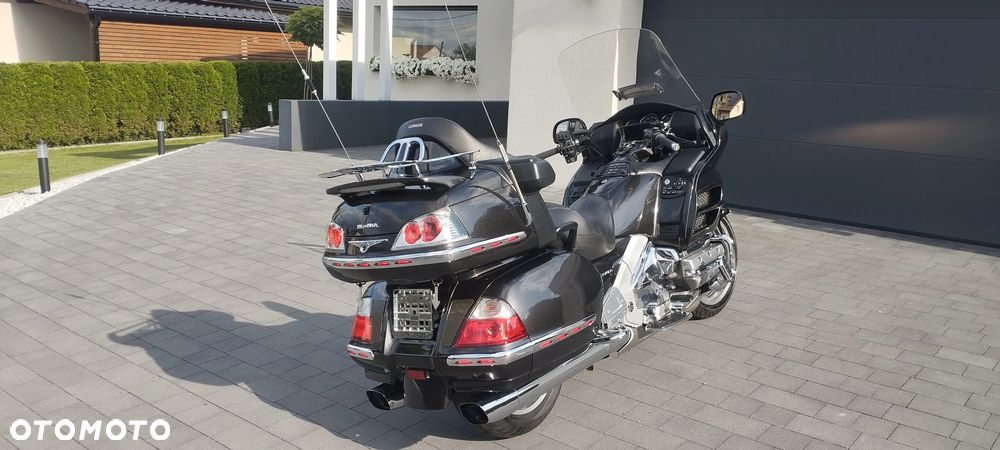 Honda GL - 5