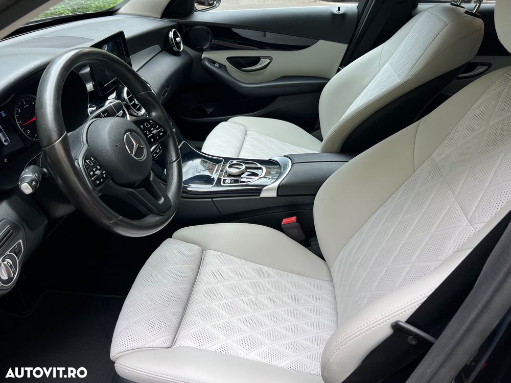 Mercedes-Benz C - 9