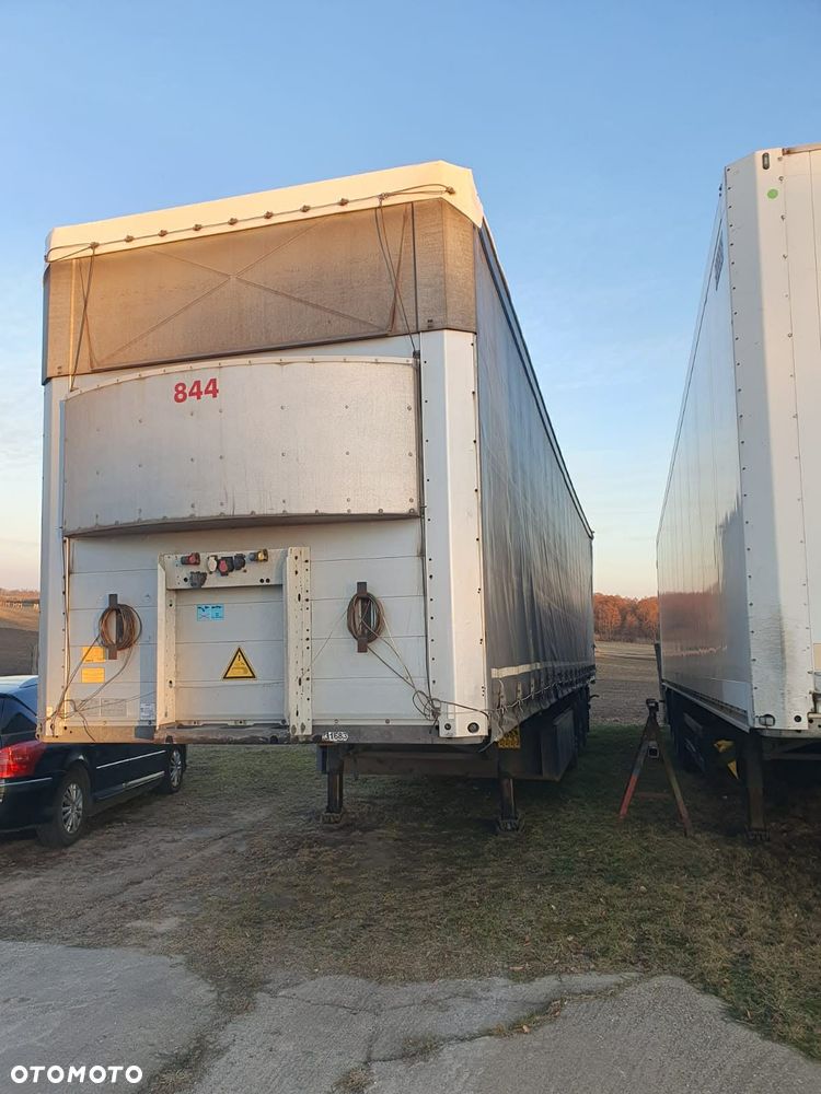Schmitz Cargobull SCB - 3