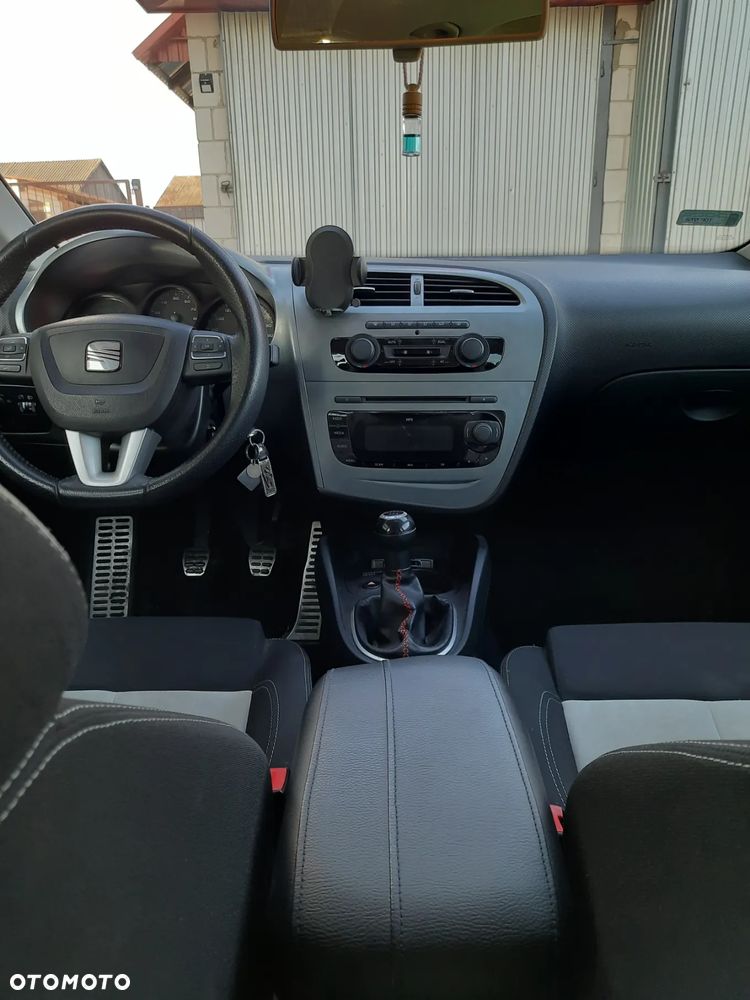 Seat Leon 1.8 TSI R edition - 9