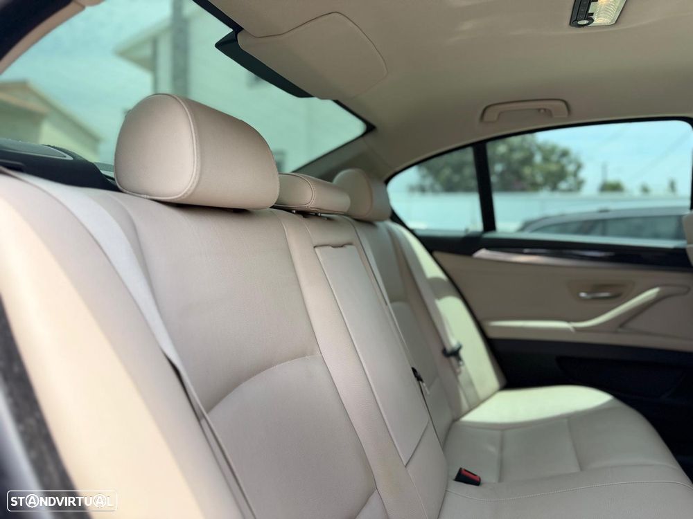 BMW 520 d Exclusive Auto 123g - 27