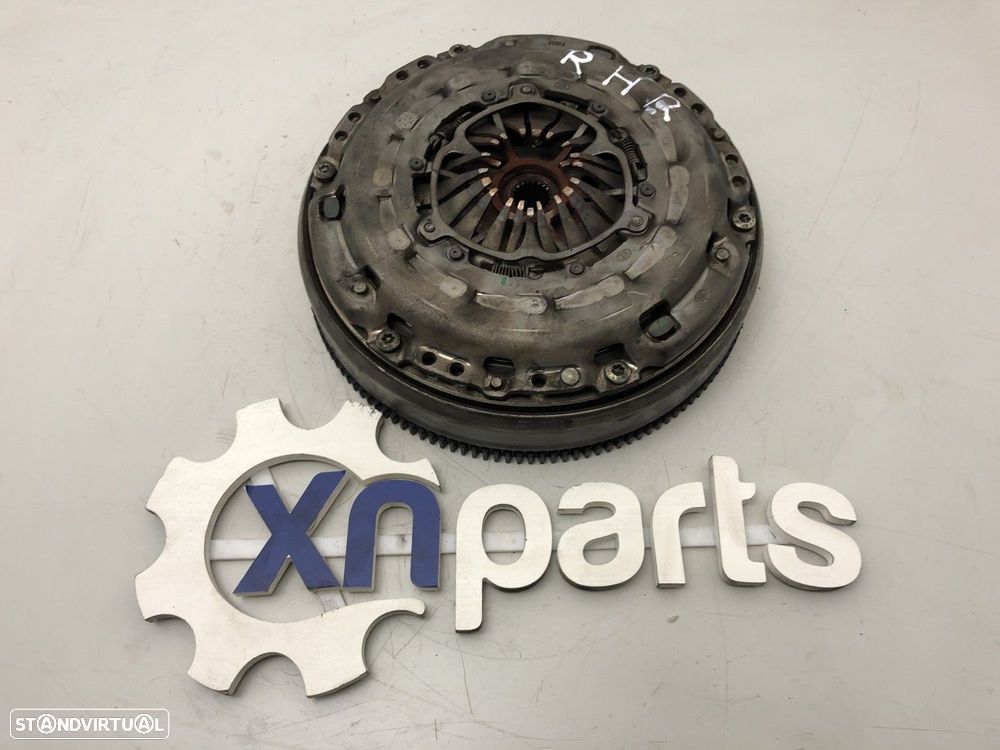 Volante Bi-massa  Usado PEUGEOT 407 (6D_) 2.0 HDi REF. MOTOR RHR - 1