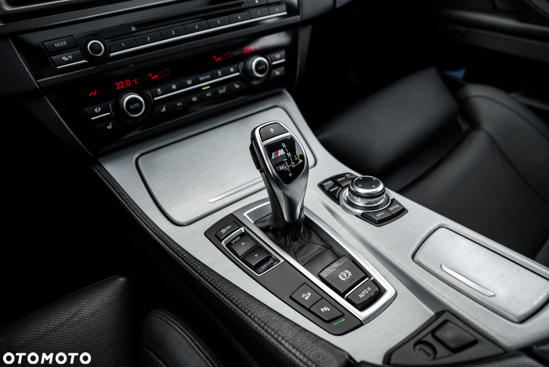BMW Seria 5 M550d xDrive Touring Sport-Aut - 38