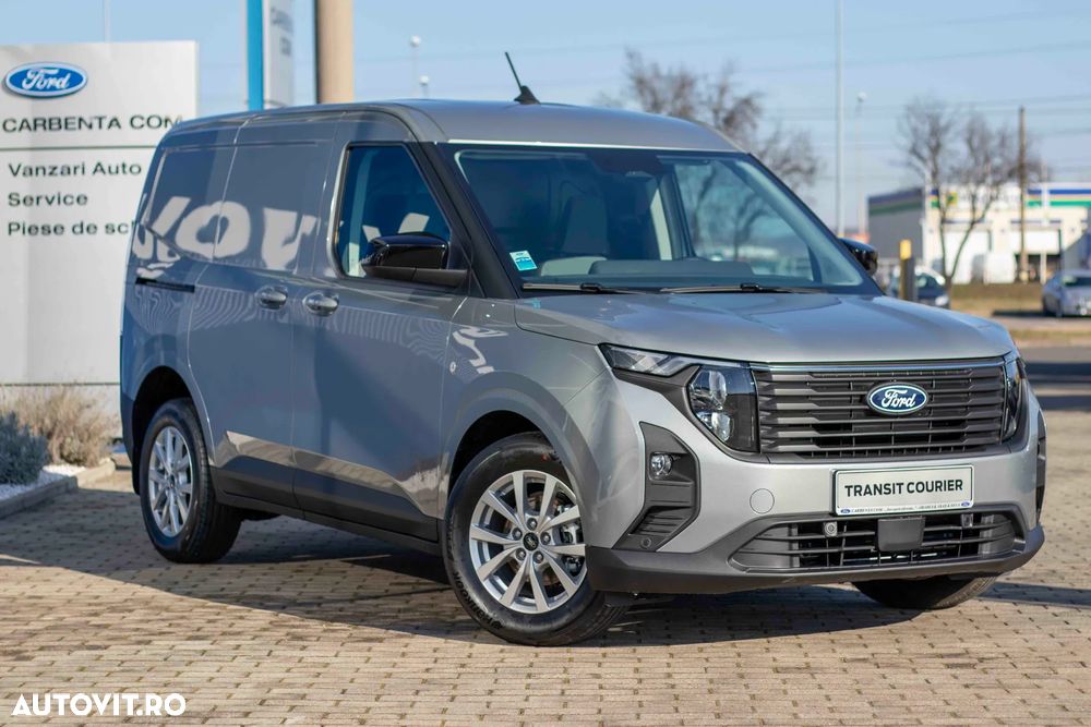 Ford Transit Courier - 11