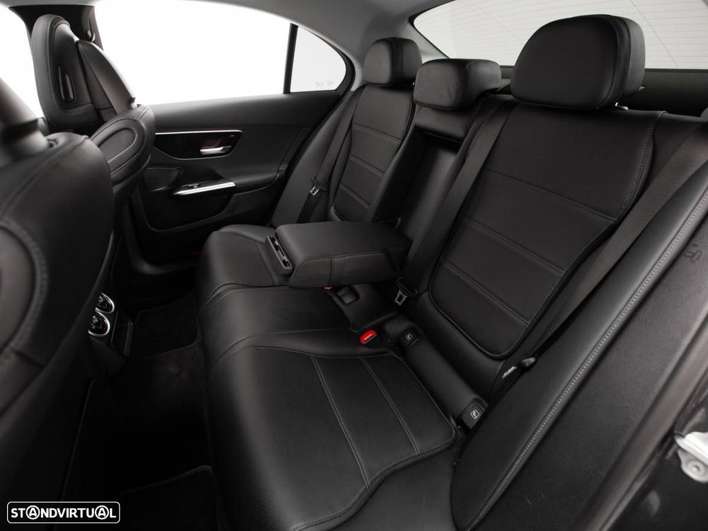 Mercedes-Benz C 300 e 9G-TRONIC AMG Line - 10