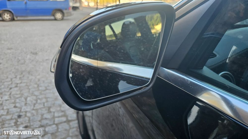 Mercedes-Benz C 300 h AMG Line - 18