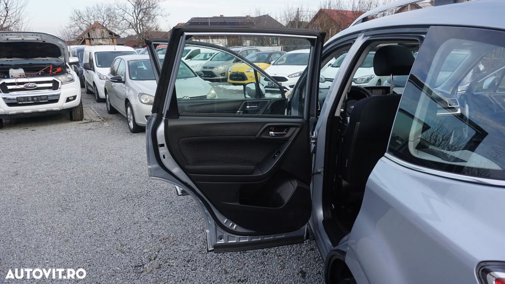 Subaru Forester 2.0D CVT Exclusive - 12