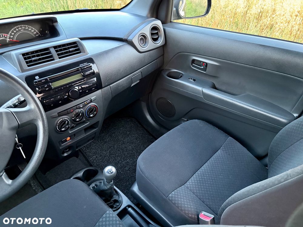 Daihatsu Materia - 15