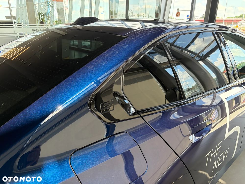 BMW Seria 5 530e PHEV M Sport - 11