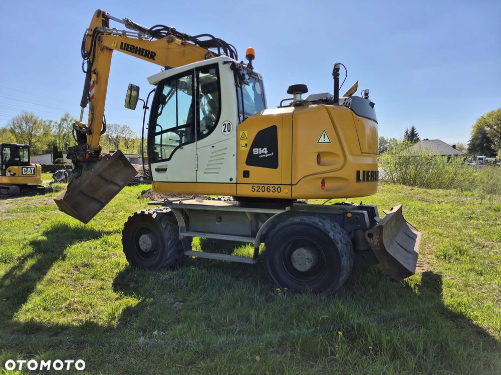 Liebherr A914 - 14