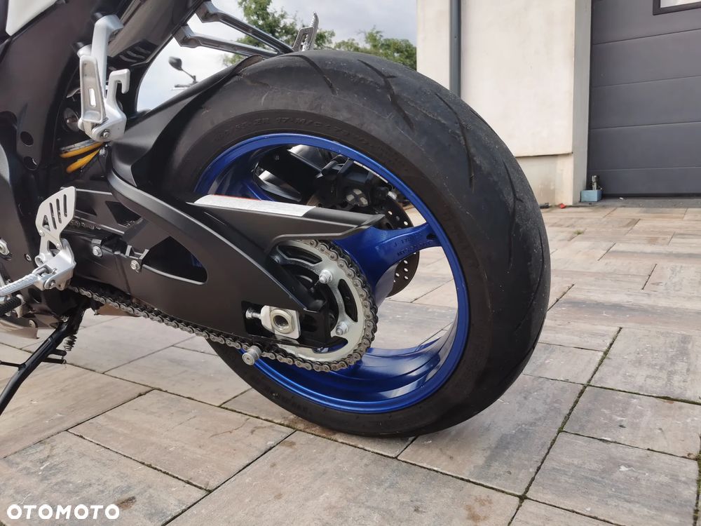 Suzuki GSX-R - 7