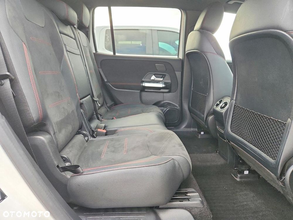 Mercedes-Benz EQB 250+ - 12