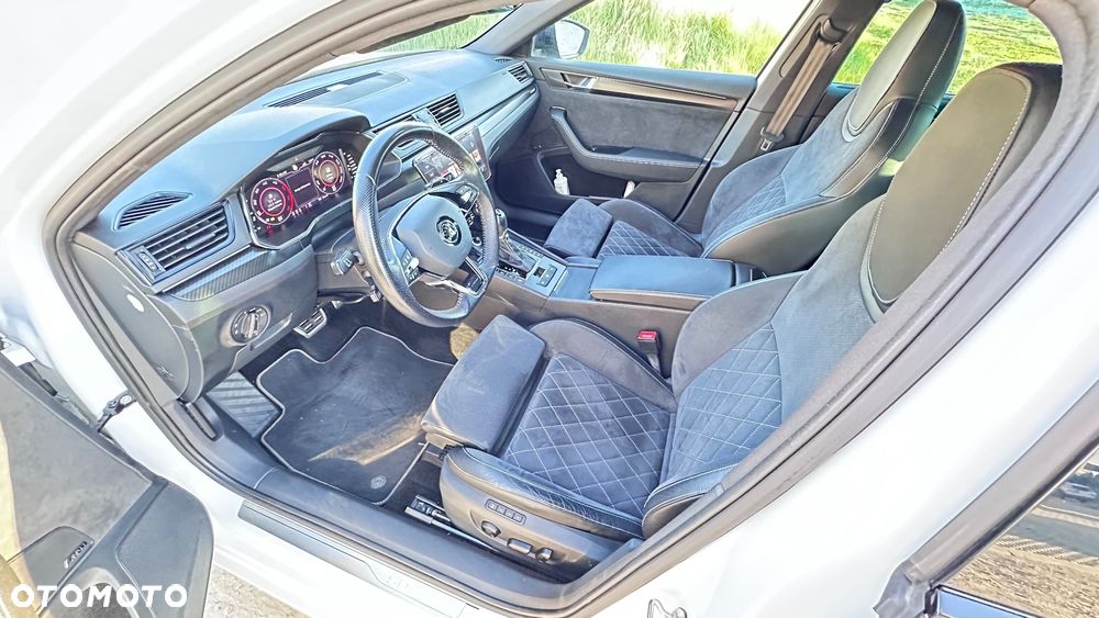 Skoda Superb 2.0 TDI 4x4 DSG Sportline - 18