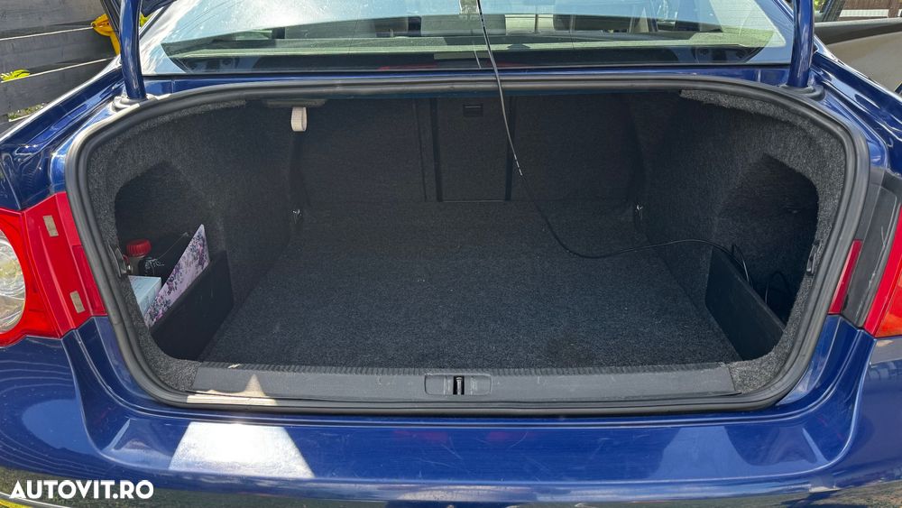 Volkswagen Passat - 7