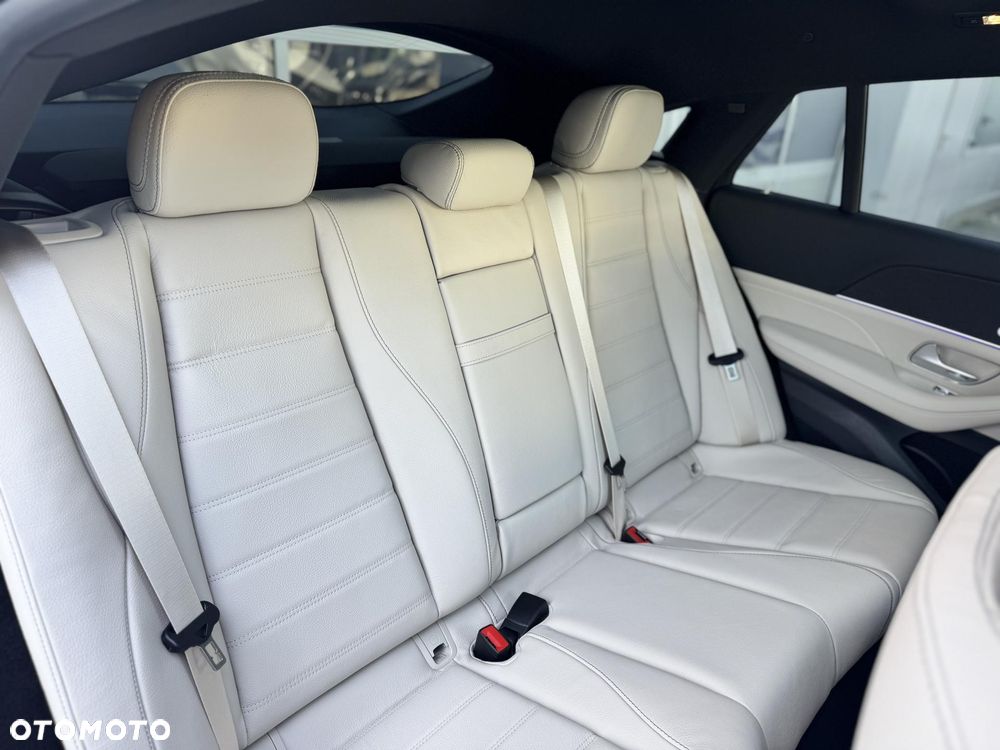 Mercedes-Benz GLE 300 d 4Matic 9G-TRONIC AMG Line Advanced Plus - 13