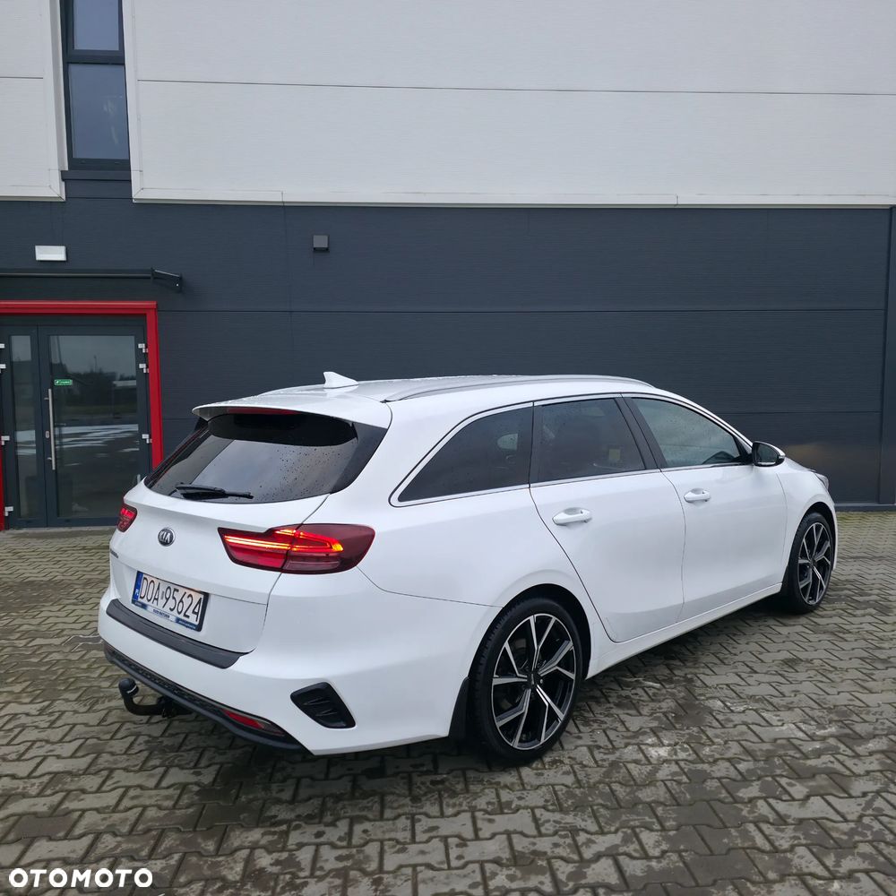 Kia Ceed 1.4 T-GDI OPF Spirit - 11